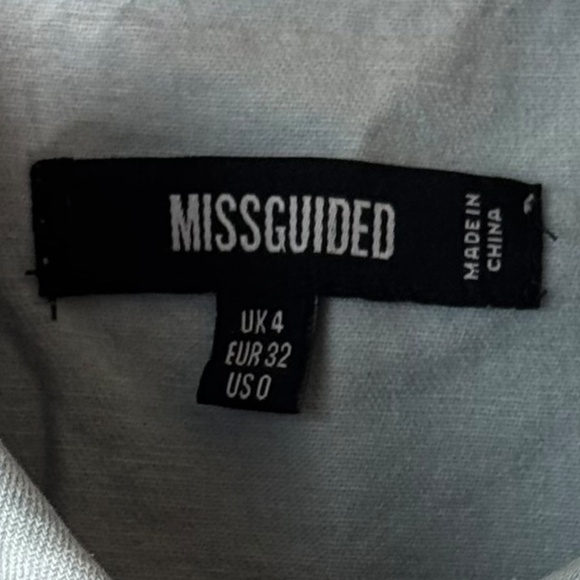 Misguided Denim/Cotton Women's Mixed Media Curved Hem Button down Shirt Sz 0 - Picture 6 of 6